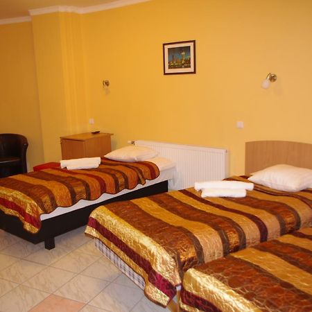 Vaivorykste Hotel Šiauliai Екстериор снимка