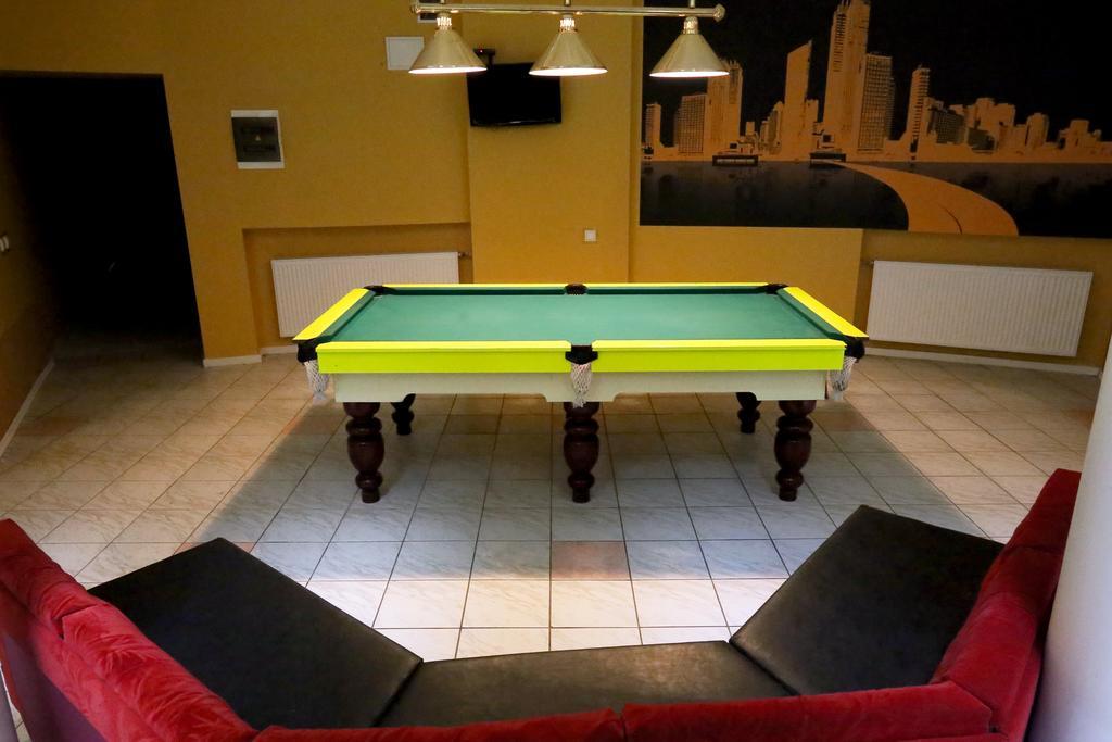 Vaivorykste Hotel Šiauliai Екстериор снимка