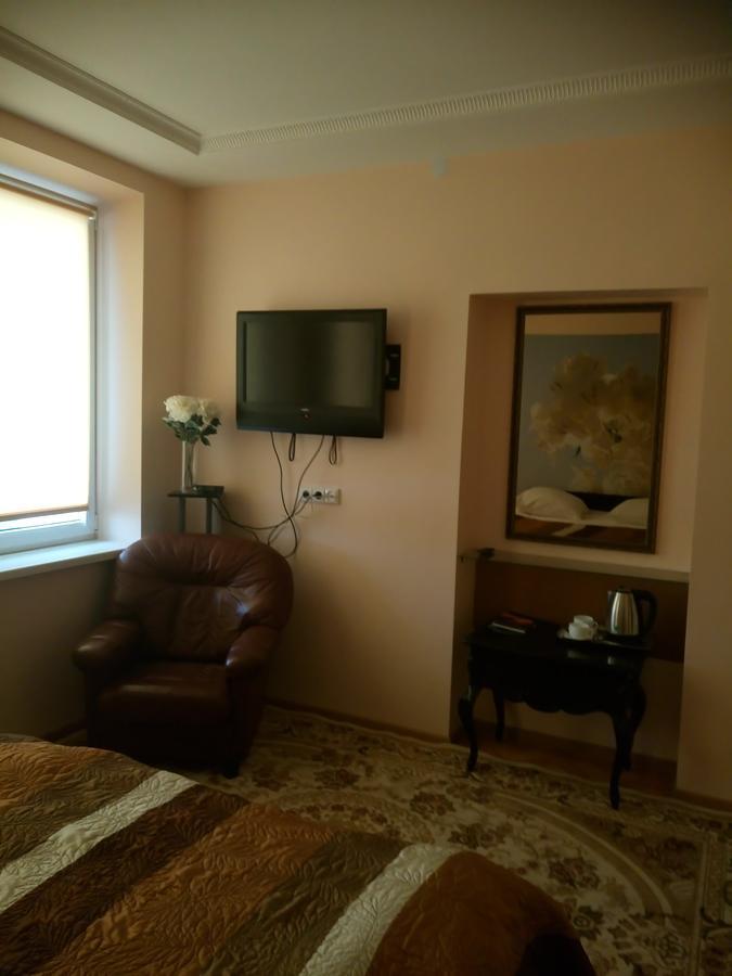 Vaivorykste Hotel Šiauliai Екстериор снимка