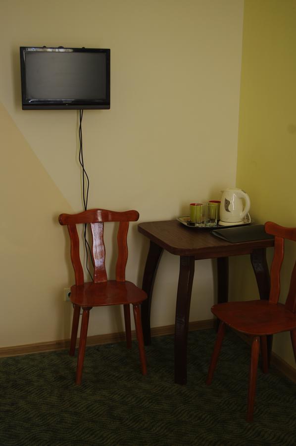 Vaivorykste Hotel Šiauliai Екстериор снимка