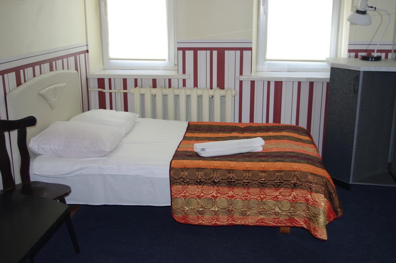 Vaivorykste Hotel Šiauliai Екстериор снимка